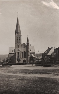 Sint Ansfriduskerk oude foto-1 200 pix voor website.jpg